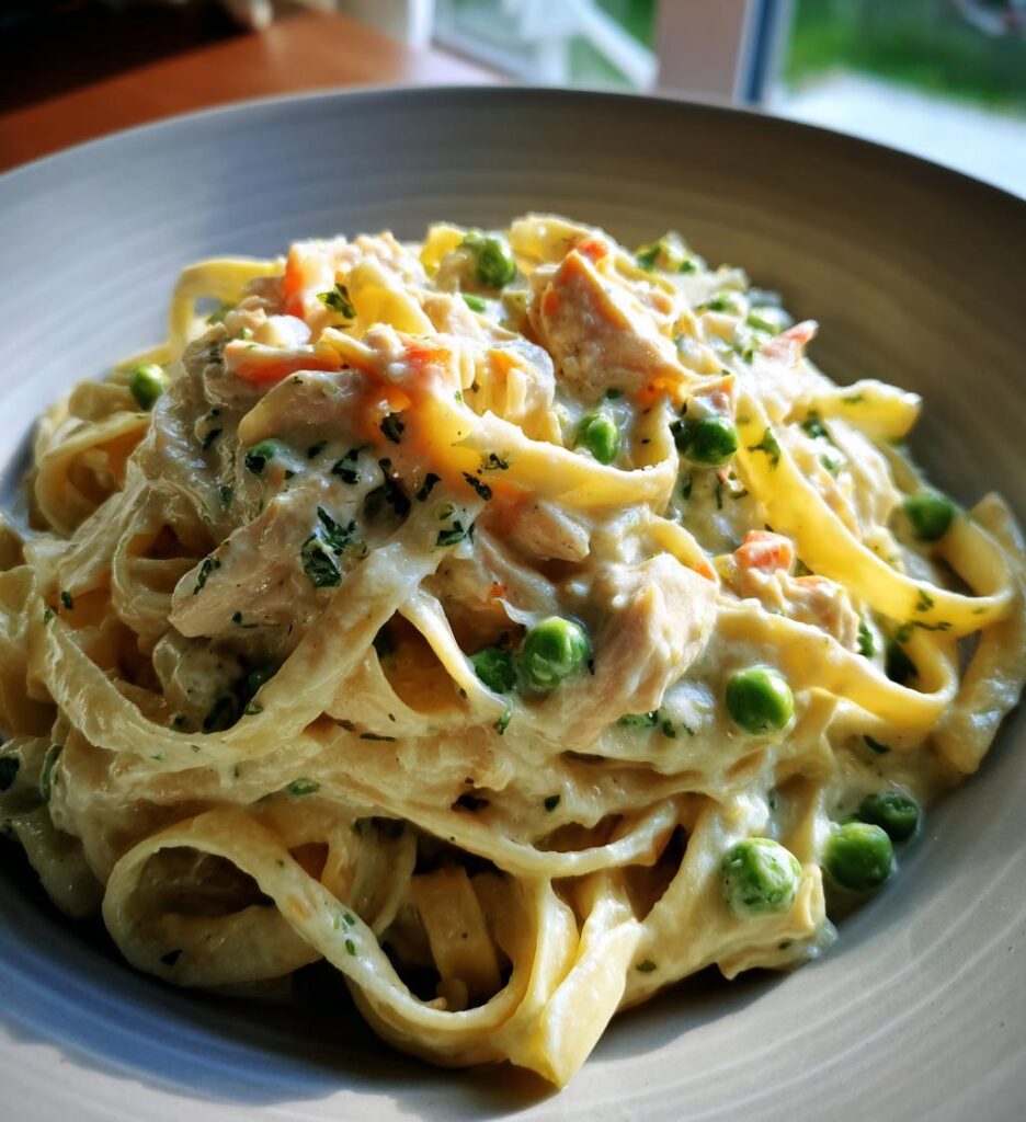 Chicken and Peas Alfredo