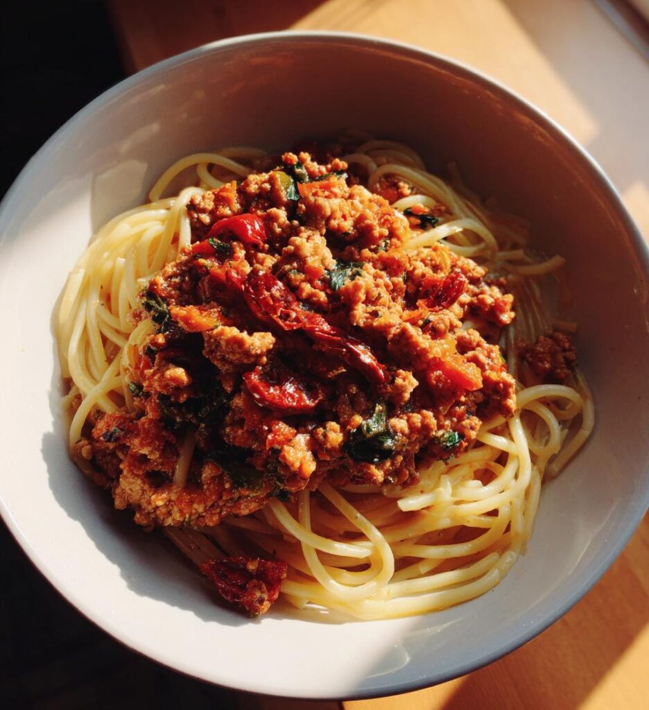 Chicken and Sun-Dried Tomato Bolognese